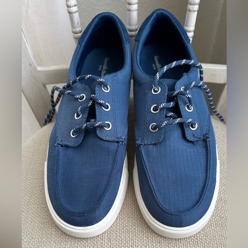 Men’s Shoes Size 9